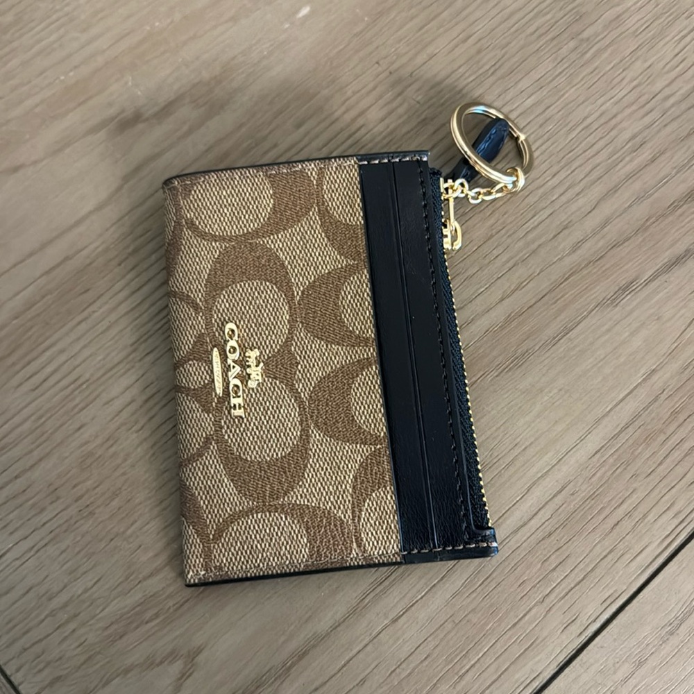 Coach card holder